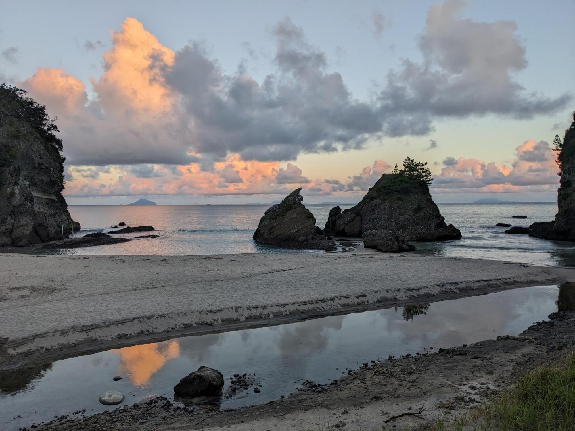 The Surf Lodge White Beach Shimoda  Esterno foto